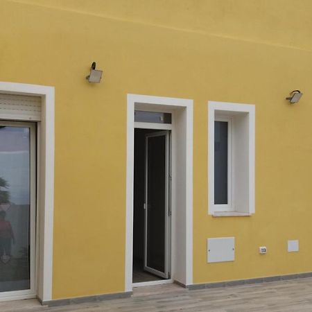 Da Valentina B&B Elmas Bagian luar foto