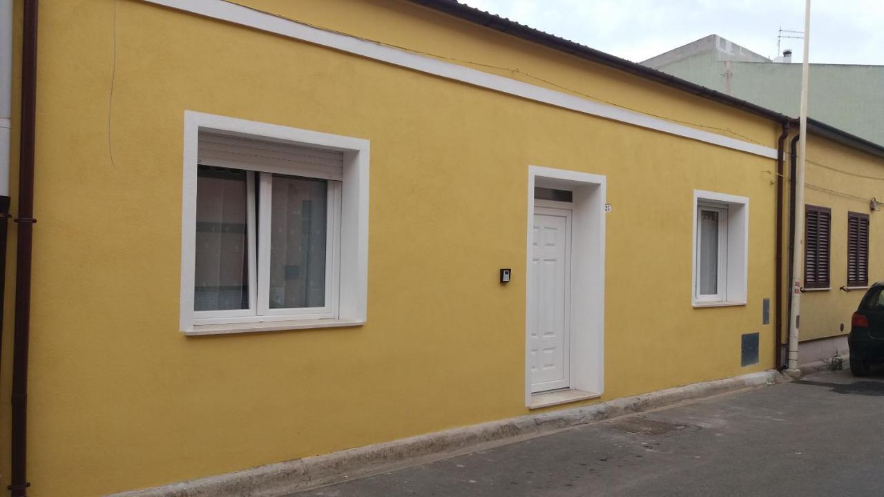 Da Valentina B&B Elmas Bagian luar foto